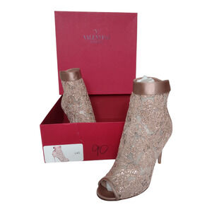 VALENTINO GARAVANI Peep Toe Ankle Boots Size 8.5 Nude Pink Lace Stiletto Heel